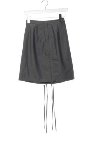 Пола Unbranded, Размер XS, Цвят Сив, Цена 2,04 €