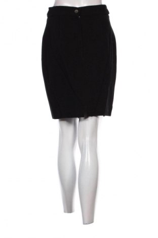 Пола Unbranded, Размер M, Цвят Черен, Цена 2,04 €