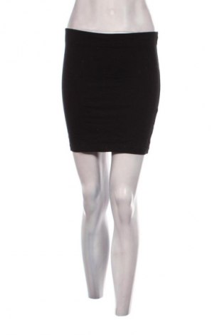 Пола Unbranded, Размер M, Цвят Черен, Цена 3,06 €