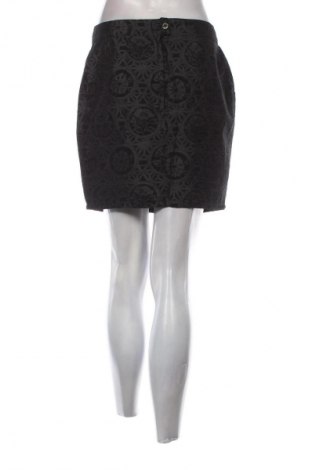 Пола Unbranded, Размер M, Цвят Черен, Цена 2,04 €