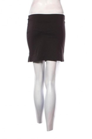 Пола Unbranded, Размер S, Цвят Черен, Цена 2,04 €