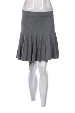Пола Unbranded, Размер M, Цвят Сив, Цена 2,04 €