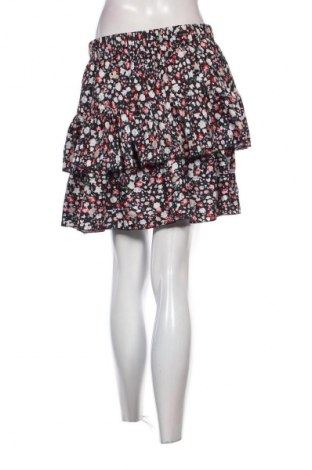 Пола Unbranded, Размер M, Цвят Многоцветен, Цена 2,55 €