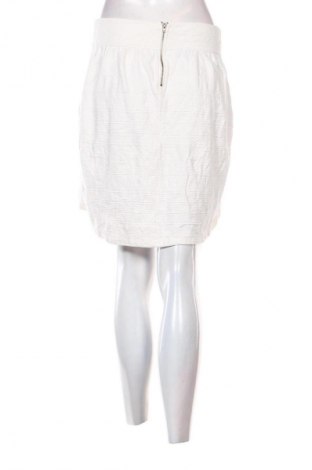 Fustă Yessica, Mărime S, Culoare Ecru, Preț 9,99 Lei
