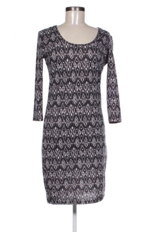 Šaty  Alcott, Velikost M, Barva Vícebarevné, Cena  49,00 Kč