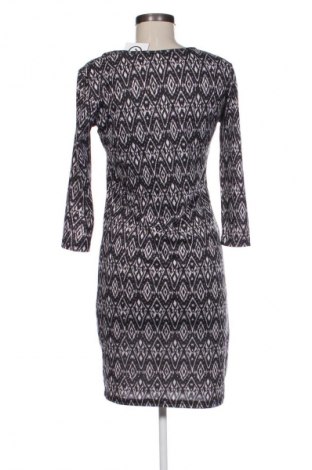 Šaty  Alcott, Velikost M, Barva Vícebarevné, Cena  49,00 Kč