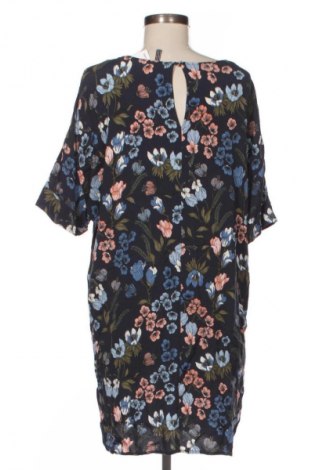 Šaty  Free Quent, Velikost M, Barva Vícebarevné, Cena  129,00 Kč