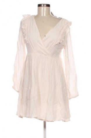 Ruha Guido Maria Kretschmer for About You, Méret M, Szín Ekrü
, Ár 2 859 Ft