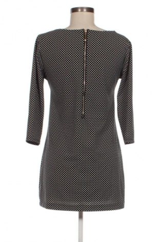 Kleid Laura, Größe M, Farbe Mehrfarbig, Preis 1,99 €