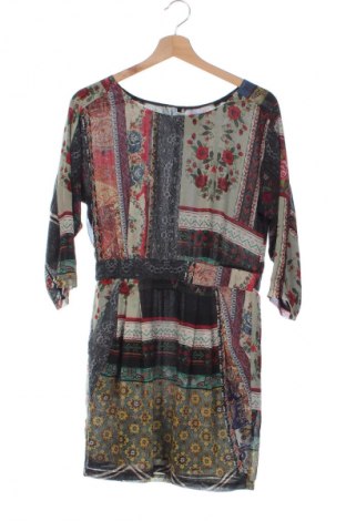 Kleid Mango, Größe S, Farbe Mehrfarbig, Preis 2,99 €