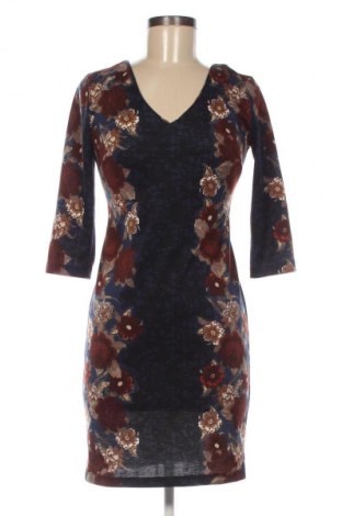 Sukienka Miss Chic, Rozmiar M, Kolor Kolorowy, Cena 24,99 zł