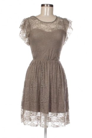 Šaty  Mixeri, Velikost M, Barva Béžová, Cena  469,00 Kč