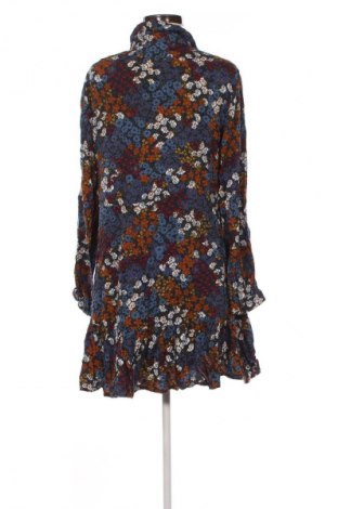 Kleid Monki, Größe M, Farbe Mehrfarbig, Preis 3,99 €