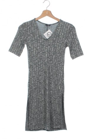 Kleid Motivi, Größe XS, Farbe Grün, Preis 7,99 €