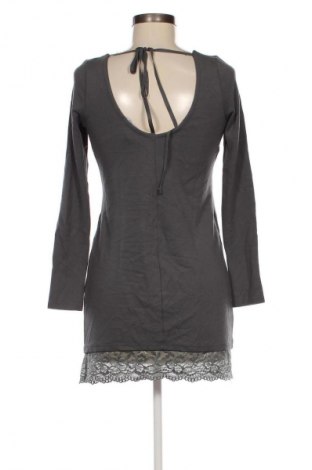 Ruha Tezenis, Méret S, Szín Szürke, Ár 1 039 Ft