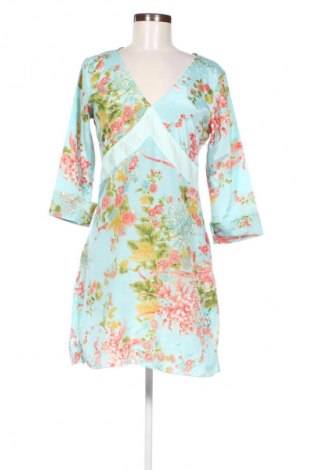 Ruha VILA, Méret M, Szín Sokszínű, Ár 2 849 Ft