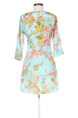 Ruha VILA, Méret M, Szín Sokszínű, Ár 2 849 Ft