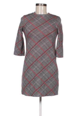 Рокля Zara Trafaluc, Размер S, Цвят Многоцветен, Цена 4,60 €