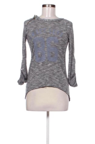Bluză de femei Forever & Me, Mărime M, Culoare Gri, Preț 34,72 Lei, #137299456