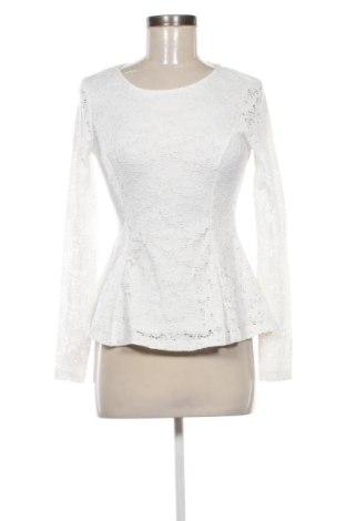 Дамска блуза Gina Tricot, Размер S, Цвят Бял, Цена 8,00 €, #137322504