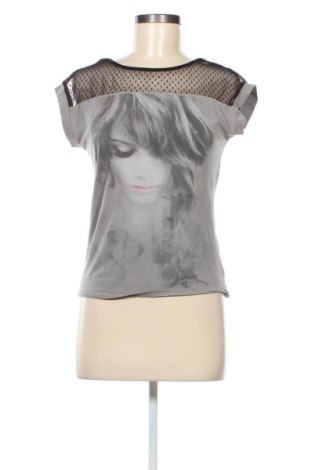 Bluză de femei Unbranded, Mărime M, Culoare Gri, Preț 36,74 Lei, #137264450