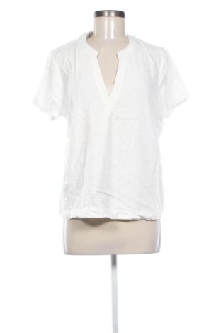 Дамска блуза Vero Moda, Размер L, Цвят Бял, Цена 24,03 €, #137287097