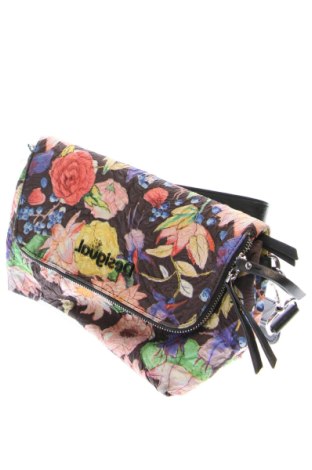 Geantă de femei Desigual, Culoare Multicolor, Preț 214,00 Lei, #137303481