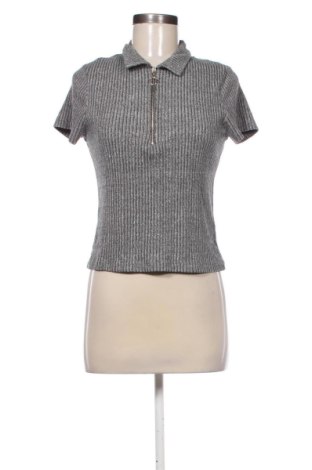 Tricou de femei Bik Bok, Mărime M, Culoare Gri, Preț 62,99 Lei, #137333577