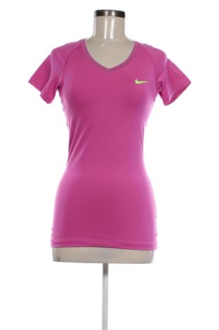 Γυναικείο t-shirt Nike, Μέγεθος S, Χρώμα Ρόζ , Τιμή 17,00 €, #137333905