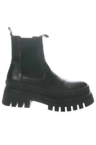 Дамски боти Tamaris, Размер 40, Цвят Черен, Цена 73,11 €, #137264811
