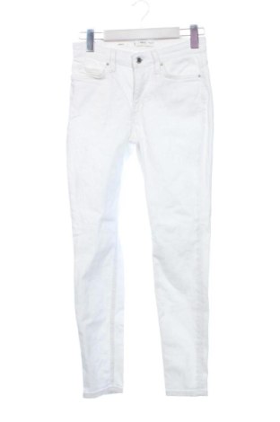 Damskie jeansy Mango, Rozmiar S, Kolor Biały, Cena 67,99 zł, #137118042