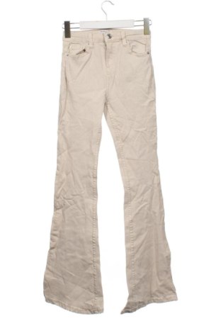 Дамски дънки Bershka, Размер XXS, Цвят Бежов, Цена 16,36 €, #137185518