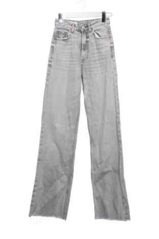 Blugi de femei Zara, Mărime XXS, Culoare Gri, Preț 57,74 Lei, #137228891