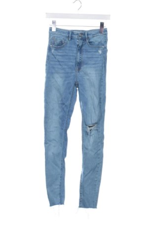 Blugi de femei Stradivarius, Mărime XXS, Culoare Albastru, Preț 89,23 Lei, #137241725
