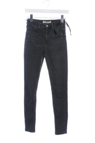 Blugi de femei Zara, Mărime XXS, Culoare Negru, Preț 57,74 Lei, #137244421