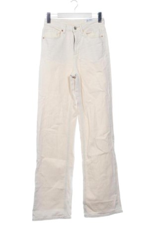 Blugi de femei Vero Moda, Mărime XS, Culoare Ecru, Preț 94,99 Lei, #137249987