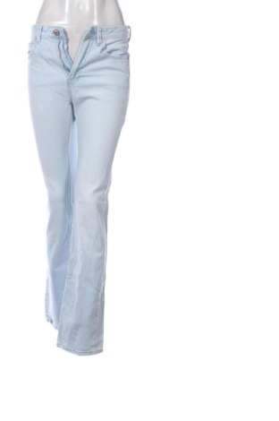 Blugi de femei Stradivarius, Mărime S, Culoare Albastru, Preț 70,67 Lei, #137284191