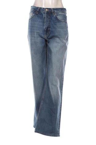 Blugi de femei Zara, Mărime M, Culoare Albastru, Preț 78,74 Lei, #137284226
