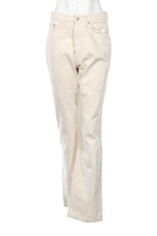 Blugi de femei Weekday, Mărime M, Culoare Ecru, Preț 102,91 Lei, #137291275
