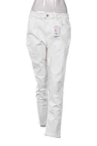 Blugi de femei Esmara, Mărime L, Culoare Alb, Preț 94,48 Lei, #137291466