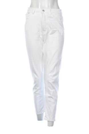 Női farmernadrág Zara, Méret S, Szín Fehér, Ár 6 418 Ft, #137301366