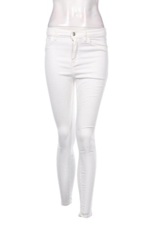 Blugi de femei LC Waikiki, Mărime M, Culoare Alb, Preț 85,23 Lei, #137313887