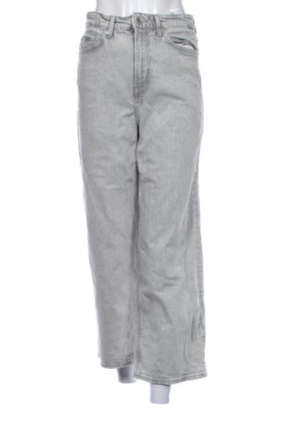 Damskie jeansy H&M, Rozmiar S, Kolor Szary, Cena 36,12 zł, #137324373