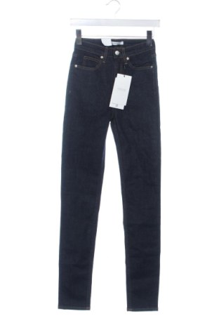Дамски дънки Calvin Klein, Размер XXS, Цвят Син, Цена 122,89 €, #137226773