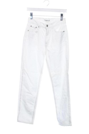 Blugi de femei Pull&Bear, Mărime XS, Culoare Alb, Preț 73,49 Lei, #137247589