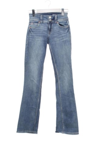 Dámské džíny  Bershka, Velikost XS, Barva Modrá, Cena  235,00 Kč, #137281412