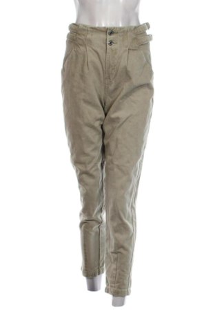 Blugi de femei Bershka, Mărime S, Culoare Verde, Preț 53,00 Lei, #137281826