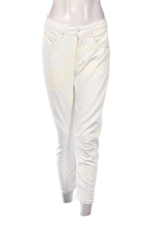 Дамски дънки G-Star Raw, Размер L, Цвят Бял, Цена 36,00 €, #137298431