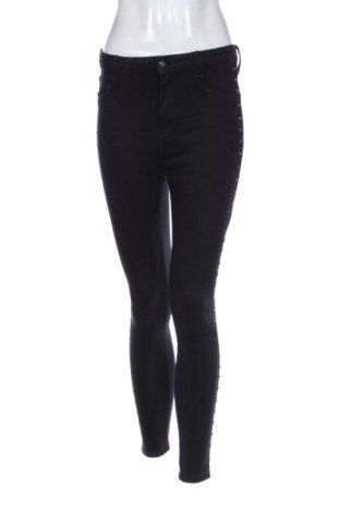 Damskie jeansy Bershka, Rozmiar S, Kolor Czarny, Cena 47,59 zł, #137315830