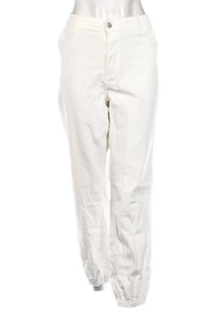 Blugi de femei Unbranded, Mărime XL, Culoare Alb, Preț 63,40 Lei, #137316293
